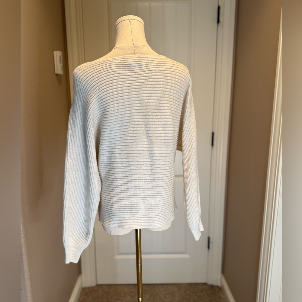Classic Ecru Ribbed Crew Neck Sweater - Picture 3 of 4